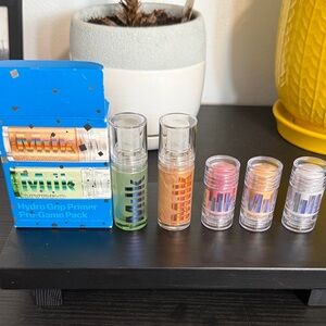 Milk Hydro Grip Primer + Mini Sticks Set